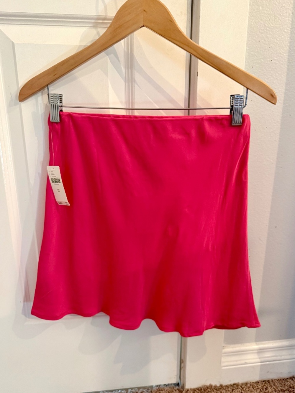 Anthropologie Pink Satin Mini Skirt – XS – New with Tags